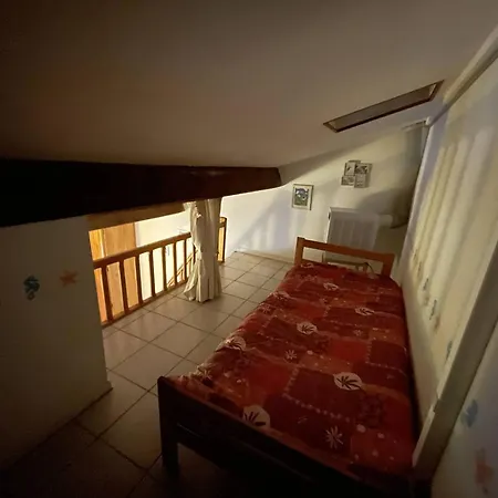 Pavillon 2 Pieces + Mezzanine, 5 Couchages, Proche Plage, Terrasse, Parking, Animaux Admis - Fr-1-106-93