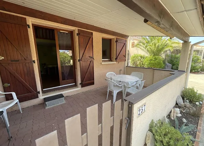 Villa Pavillon 2 Pieces + Mezzanine, 5 Couchages, Proche Plage, Terrasse, Parking, Animaux Admis - Fr-1-106-93 Saint-Cyprien (Pyrenees-Orientales)