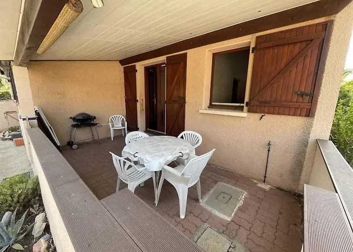 Pavillon 2 Pieces + Mezzanine, 5 Couchages, Proche Plage, Terrasse, Parking, Animaux Admis - Fr-1-106-93 *