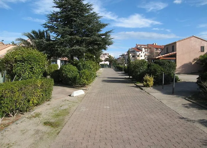 Pavillon 2 Pieces + Mezzanine, 5 Couchages, Proche Plage, Terrasse, Parking, Animaux Admis - Fr-1-106-93 Vila *
